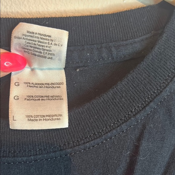 Gildan Black and Red Short Sleeve Tee - Picture 10 of 11